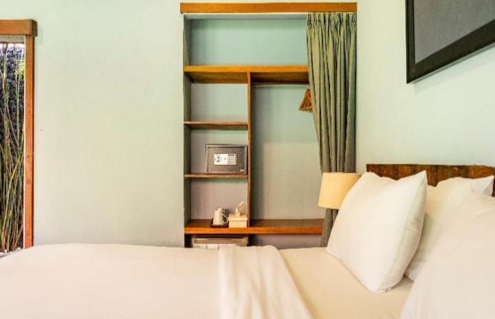 Big Brother Surf Inn Canggu  Luaran gambar