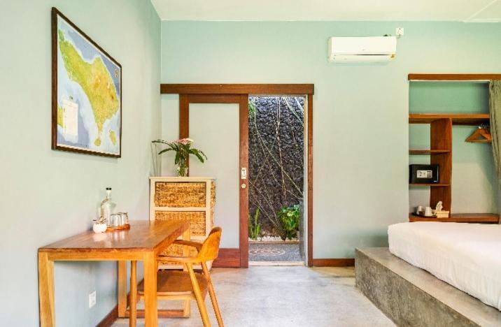 Big Brother Surf Inn Canggu  Luaran gambar