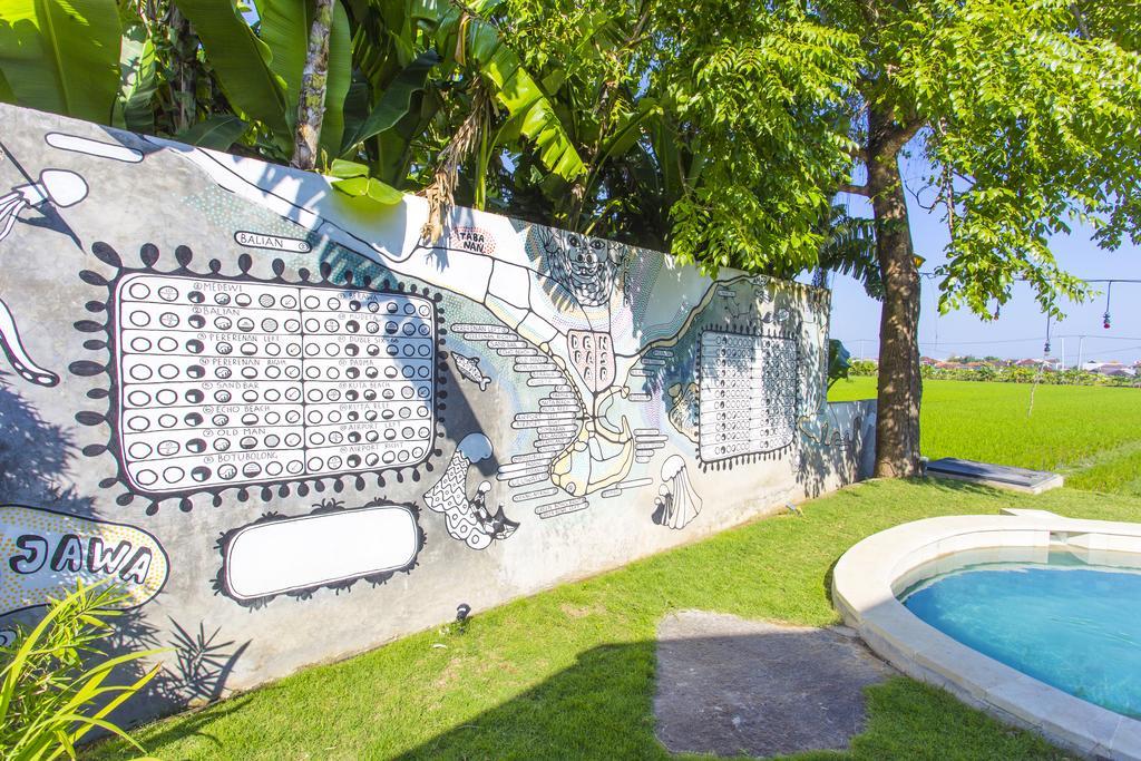 Big Brother Surf Inn Canggu  Luaran gambar