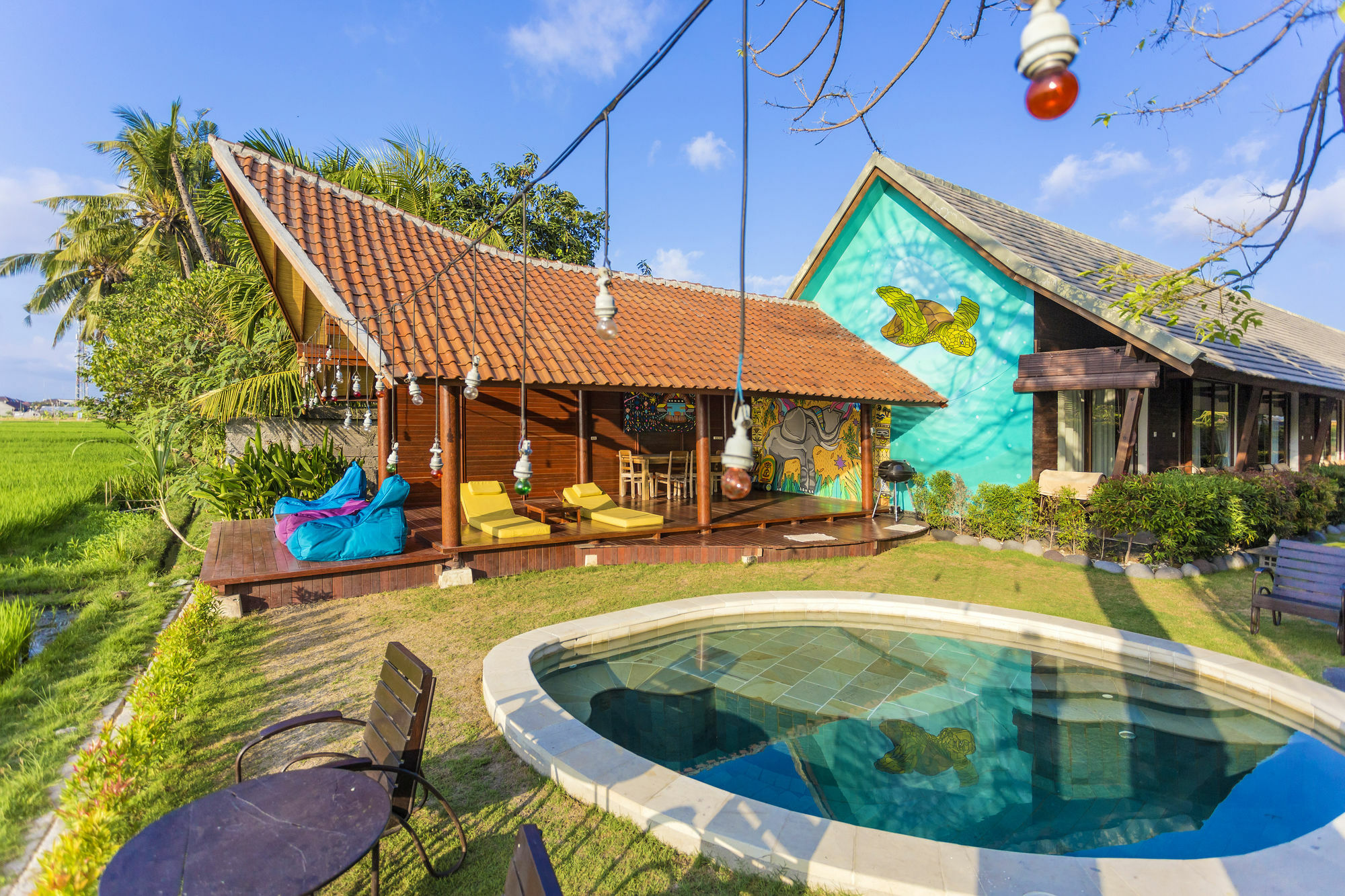 Big Brother Surf Inn Canggu  Luaran gambar